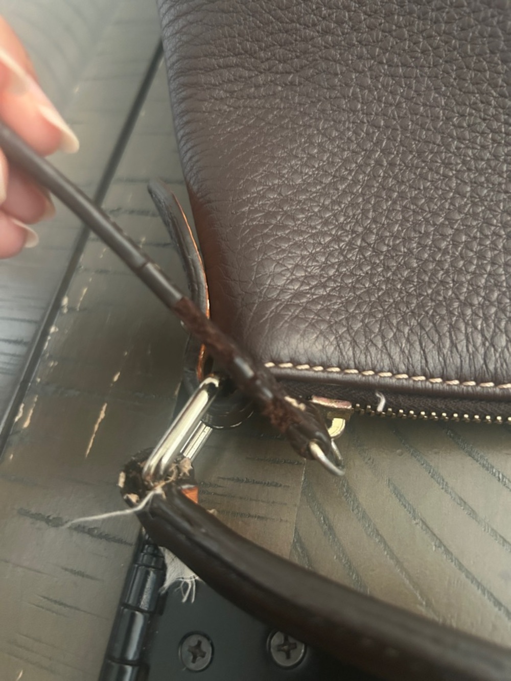 Dooney & Bourke Pebble Grain Leather Hobo bag - Picture 8 of 13